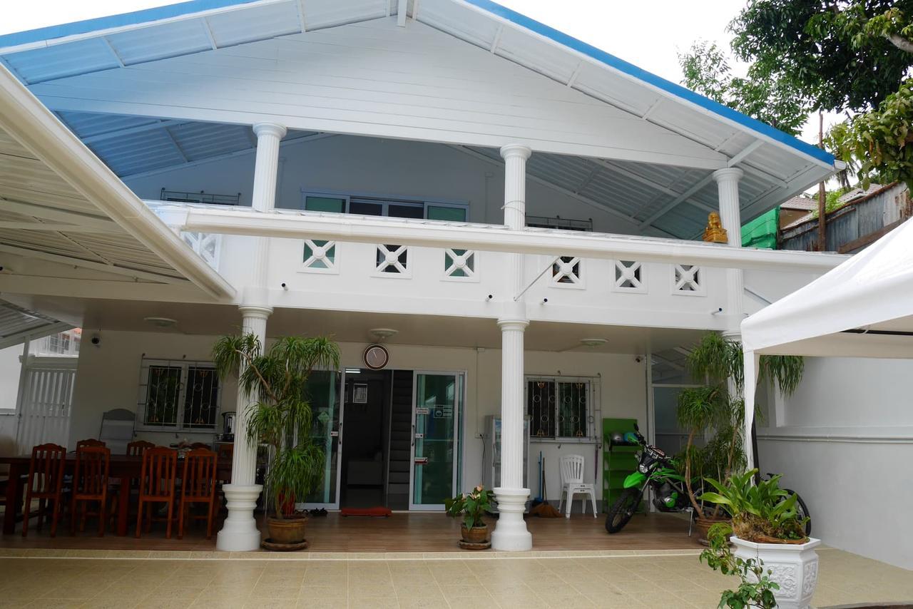 Nawee Guesthouse Sairee เกาะเต่า ภายนอก รูปภาพ
