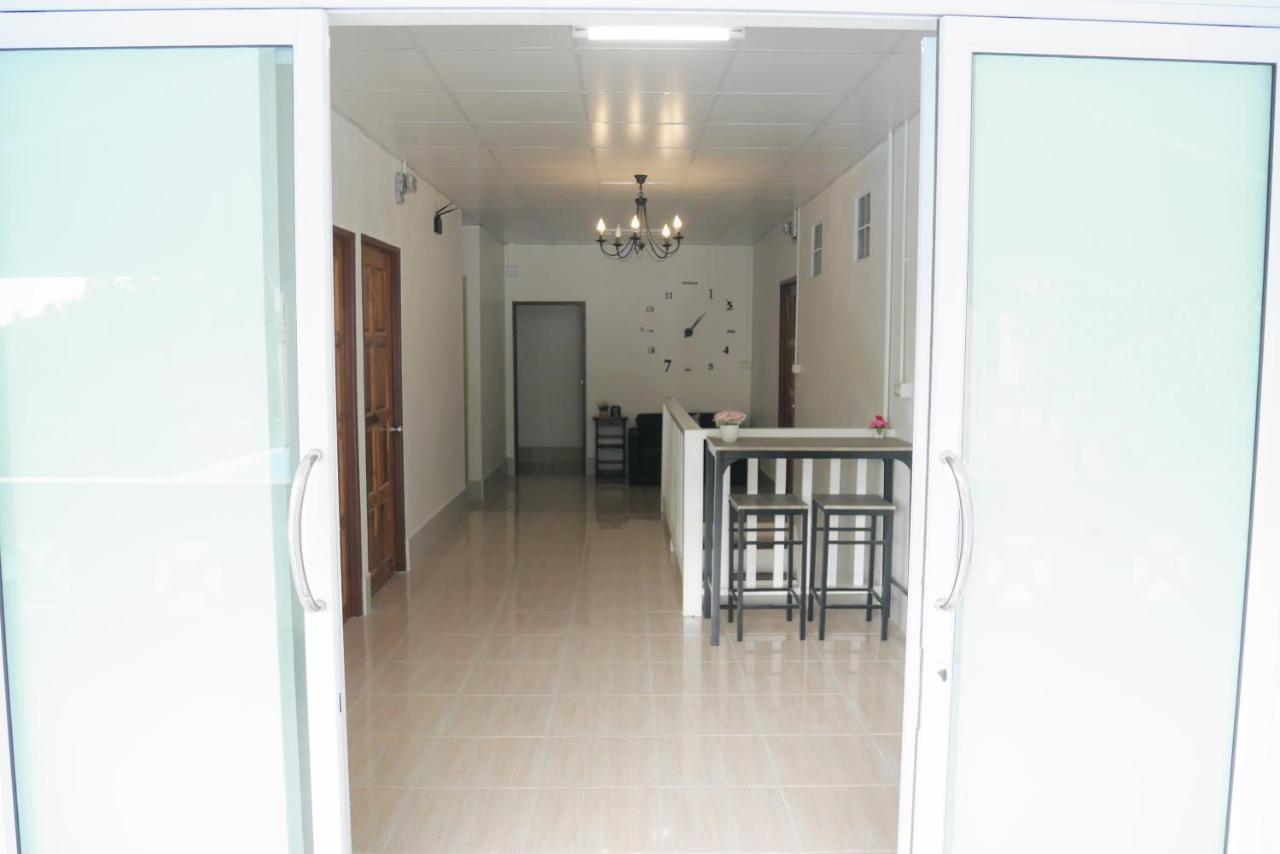 Nawee Guesthouse Sairee เกาะเต่า ภายนอก รูปภาพ