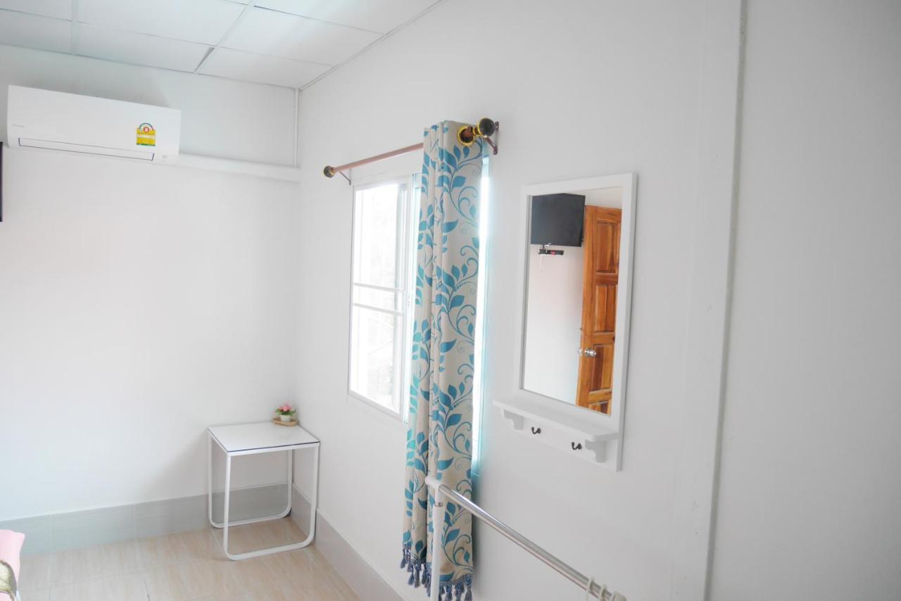 Nawee Guesthouse Sairee เกาะเต่า ภายนอก รูปภาพ