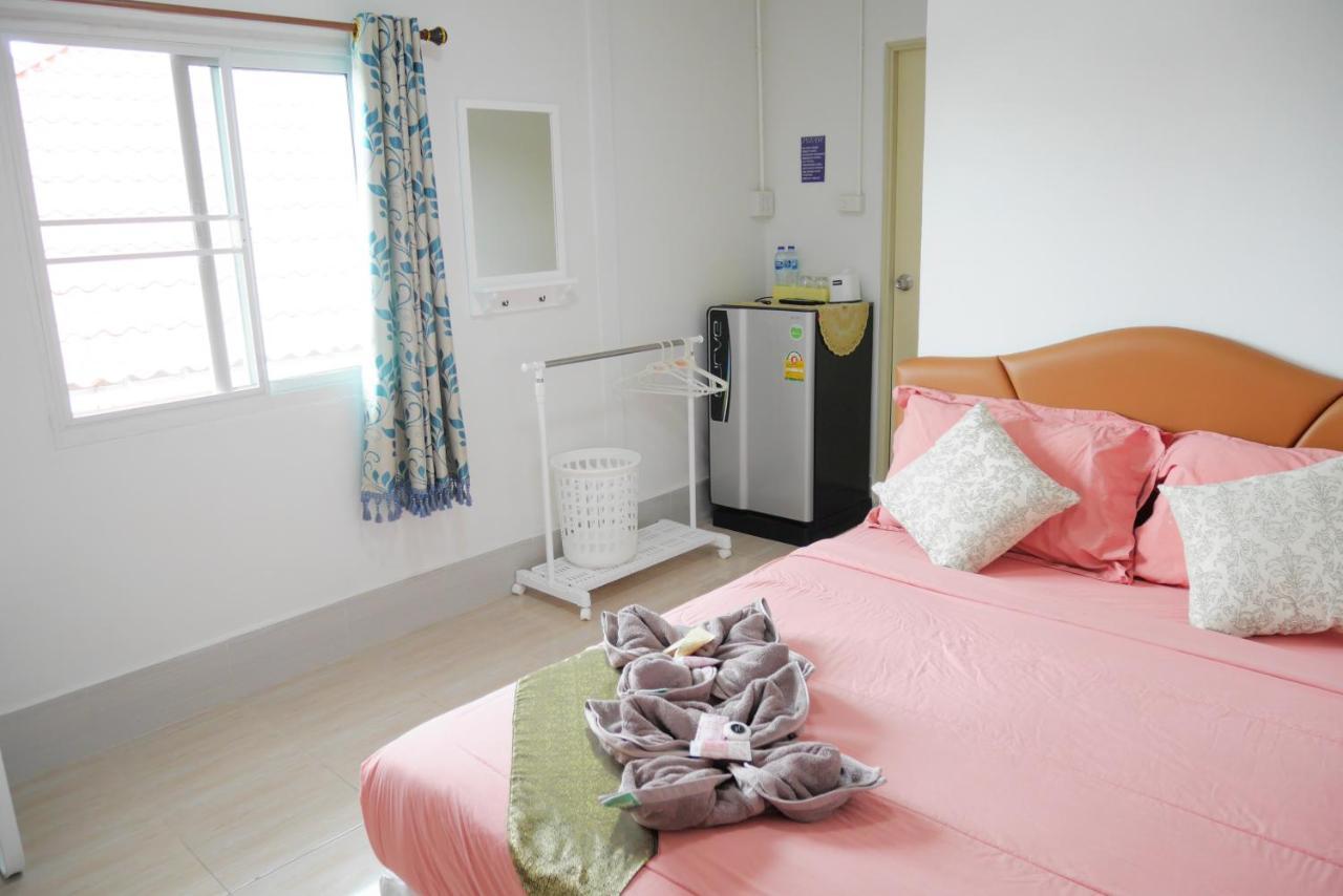 Nawee Guesthouse Sairee เกาะเต่า ภายนอก รูปภาพ